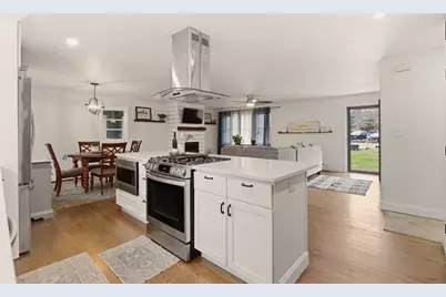 739 East, Tiverton, RI 02878 - Photo 13