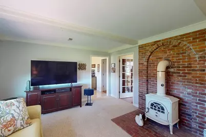 101 Plain Rd W, Deerfield, MA 01373 - Photo 19