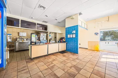 1535 Memorial Dr, Chicopee, MA 01020 - Photo 11