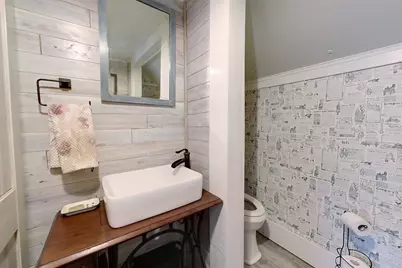 90 Arbor St, Lunenburg, MA 01462 - Photo 25