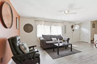 26 Valley Rd #26, Lynn, MA 01902 - Photo 9