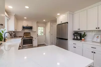 461 Prospect Street, East Longmeadow, MA 01028 - Photo 9