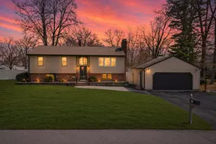 19 Elizabeth Ln, Newburyport, MA 01950 - Photo 1