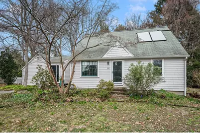 210 Pleasant St, Seekonk, MA 02771 - Photo 5