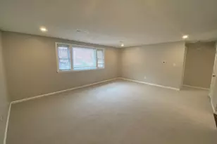 128 Cheryl Ln, Holliston, MA 01746 - Photo 5