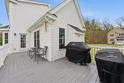 44 Bacon St, Pepperell, MA 01463 - Photo 5