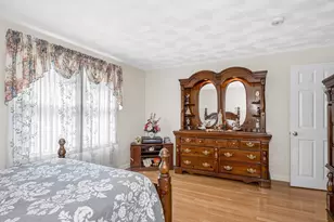15 Meadow Dr, Lowell, MA 01854 - Photo 17