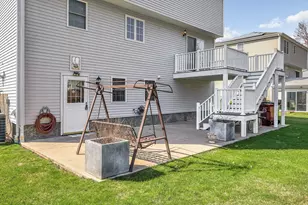 15 Meadow Dr, Lowell, MA 01854 - Photo 31