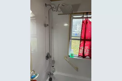 177 Jamaica St, Springfield, MA 01119 - Photo 9