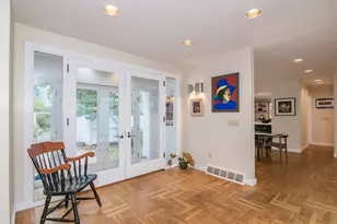 43 Morgan Cir, Amherst, MA 01002 - Photo 5