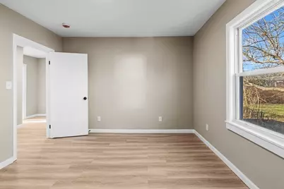 73 Giford Ave, Dartmouth, MA 02747 - Photo 15