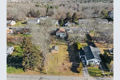 73 Giford Ave, Dartmouth, MA 02747 - Photo 21