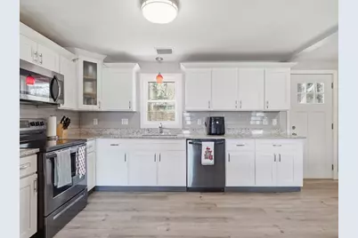 161 Keswick Rd, Brockton, MA 02302 - Photo 3