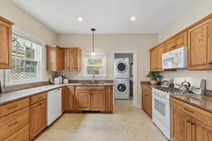 34 Summer St, Gloucester, MA 01930 - Photo 9