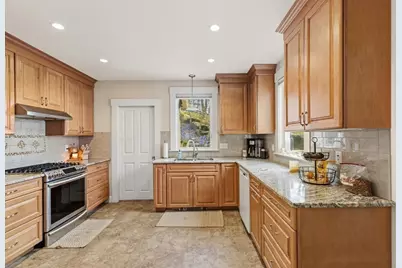 34 Summer St, Gloucester, MA 01930 - Photo 25