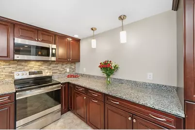 8 Ninth #707, Medford, MA 02155 - Photo 5