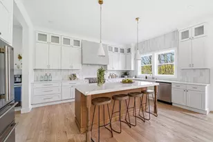 16 Hillside Pk, Melrose, MA 02176 - Photo 3