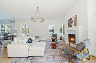 16 Hillside Pk, Melrose, MA 02176 - Photo 9