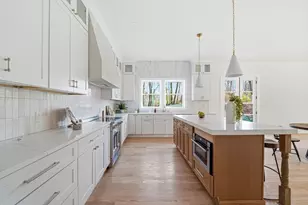 16 Hillside Pk, Melrose, MA 02176 - Photo 19