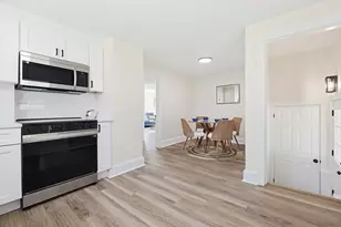 47 Willow St, Woburn, MA 01801 - Photo 7