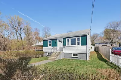 47 Willow St, Woburn, MA 01801 - Photo 3