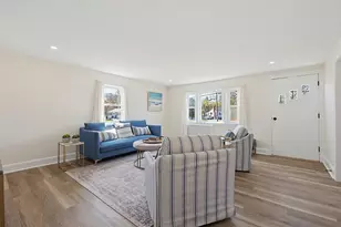 47 Willow St, Woburn, MA 01801 - Photo 15