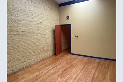 46 Main St #Front, Northampton, MA 01060 - Photo 5