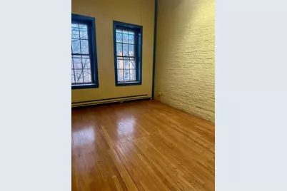 46 Main St #Front, Northampton, MA 01060 - Photo 3