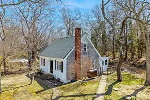 17 Mariner Rd, Tisbury, MA 02568 - Photo 1