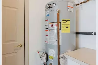 3200 County St #11, Somerset, MA 02726 - Photo 17