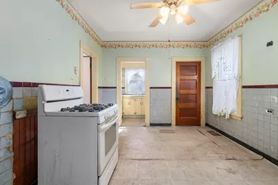 73 Taylor St, Quincy, MA 02170 - Photo 13