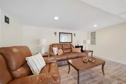 15 Verdmont Ave, Lynn, MA 01904 - Photo 3