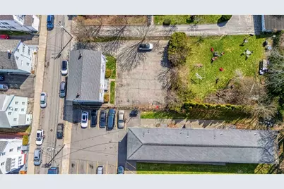 135 Snell St, Fall River, MA 02721 - Photo 33