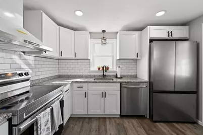 13 McAuliffe Rd, Randolph, MA 02368 - Photo 9