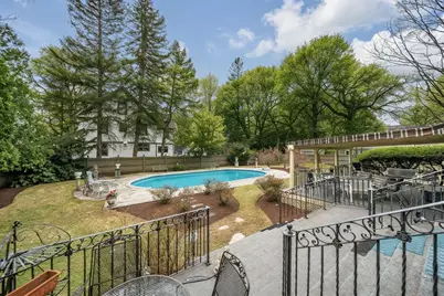 131 Fair Oaks Park, Needham, MA 02492 - Photo 3