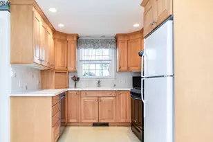 13 Normal Hill Rd, Framingham, MA 01702 - Photo 11