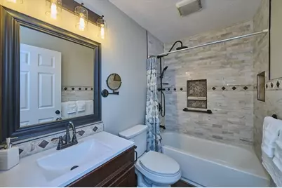 124 Tennis Plaza Rd #42, Dracut, MA 01826 - Photo 11