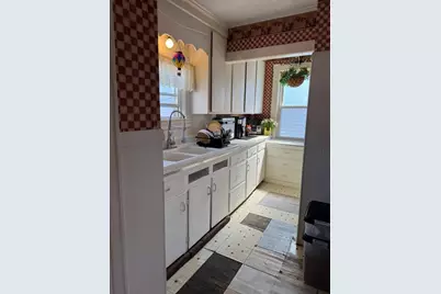 202 Maxfield St., New Bedford, MA 02740 - Photo 9