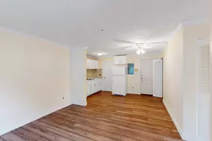 21 Myrtle St, Malden, MA 02148 - Photo 3