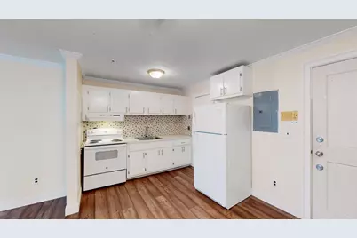 21 Myrtle St. #5, Malden, MA 02148 - Photo 5