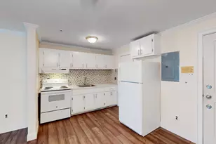 21 Myrtle St, Malden, MA 02148 - Photo 5