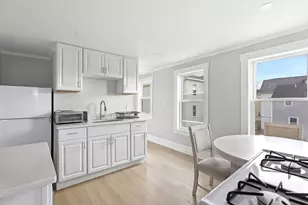81 Ward St, Worcester, MA 01610 - Photo 13