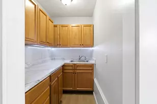 81 Ward St, Worcester, MA 01610 - Photo 5