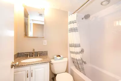 211 West St #4B, Quincy, MA 02169 - Photo 7