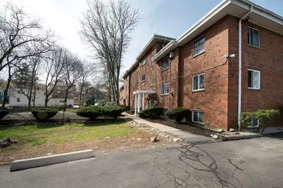 211 West St #4B, Quincy, MA 02169 - Photo 1