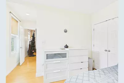 9 Mullins Ct #2B, Cambridge, MA 02141 - Photo 9