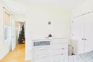 9 Mullins Ct, Cambridge, MA 02141 - Photo 9