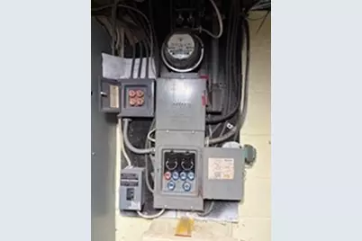 11 Thornfell St, Springfield, MA 01104 - Photo 25