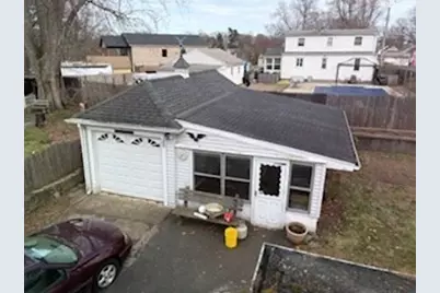 11 Thornfell St, Springfield, MA 01104 - Photo 3