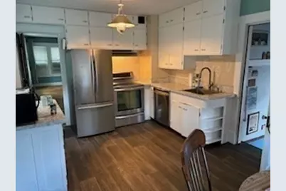 11 Thornfell St, Springfield, MA 01104 - Photo 9